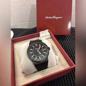 🆕Salvatore Ferragamo F-80 Watch